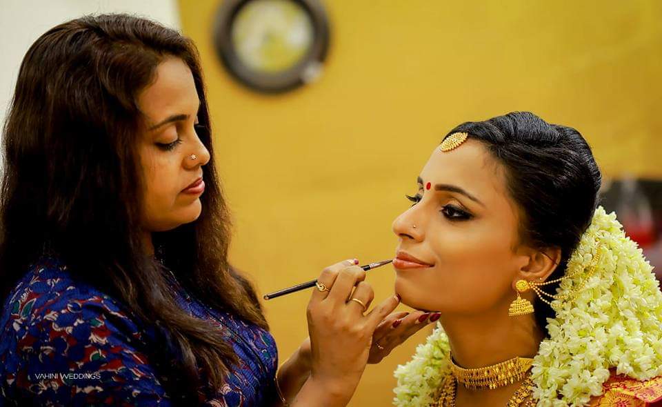 MALEEKHA FAMILY BEAUTY SALON MANJERI